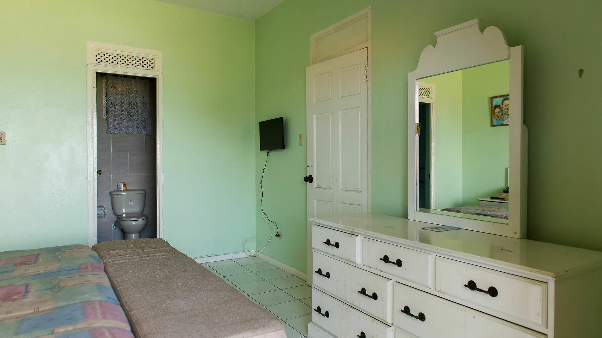 Rooms On The Hip Strip - Montego Bay 0*,  Jamaika